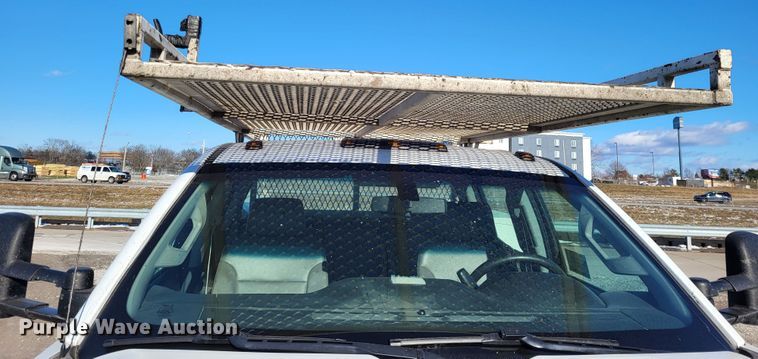 image for item DO3555 2015 Chevrolet Silverado 3500HD  Crew Cab utility bed pickup truck