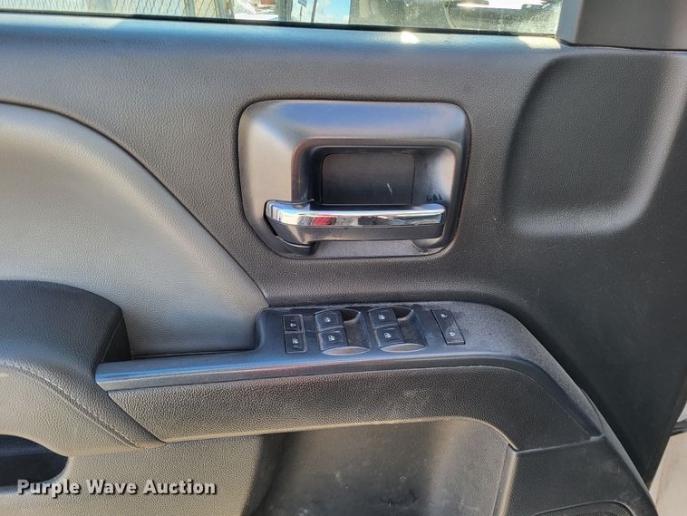 image for item DO3555 2015 Chevrolet Silverado 3500HD  Crew Cab utility bed pickup truck