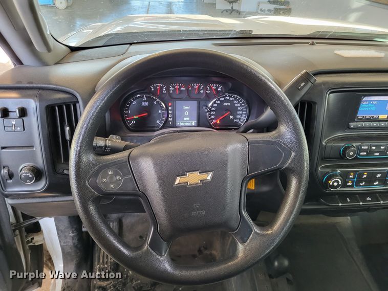 image for item DO3555 2015 Chevrolet Silverado 3500HD  Crew Cab utility bed pickup truck