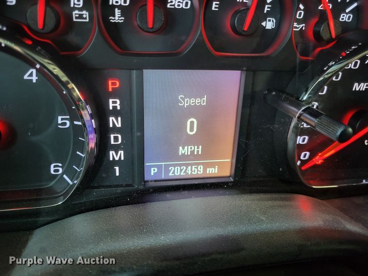 image for item DO3555 2015 Chevrolet Silverado 3500HD  Crew Cab utility bed pickup truck