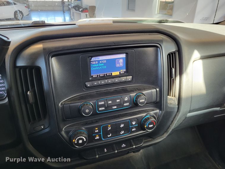 image for item DO3555 2015 Chevrolet Silverado 3500HD  Crew Cab utility bed pickup truck