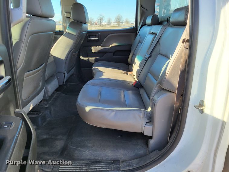 image for item DO3555 2015 Chevrolet Silverado 3500HD  Crew Cab utility bed pickup truck