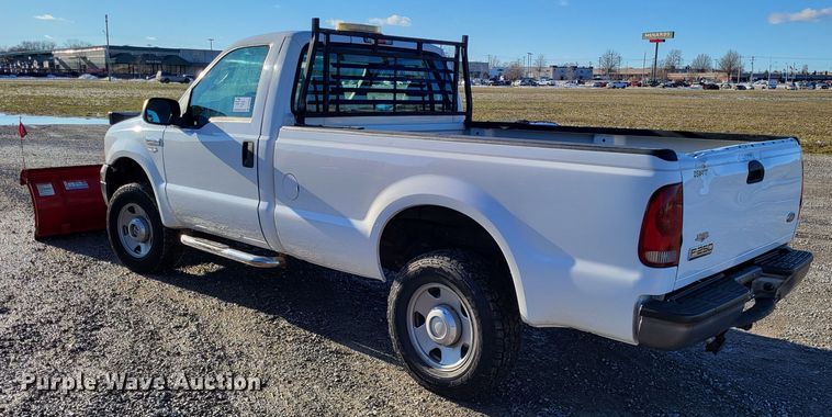 image for item DO3556 2007 Ford F250 Super Duty XL  pickup truck