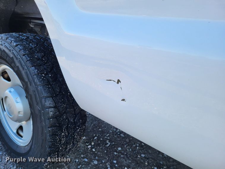 image for item DO3556 2007 Ford F250 Super Duty XL  pickup truck