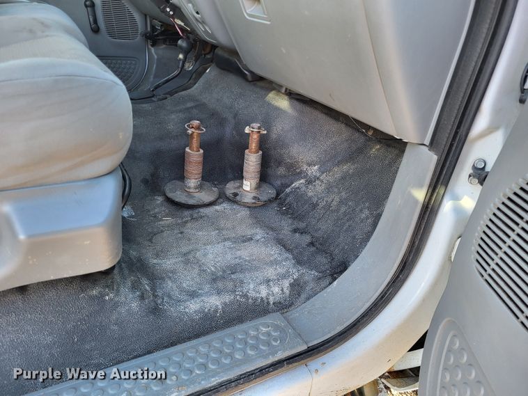 image for item DO3556 2007 Ford F250 Super Duty XL  pickup truck