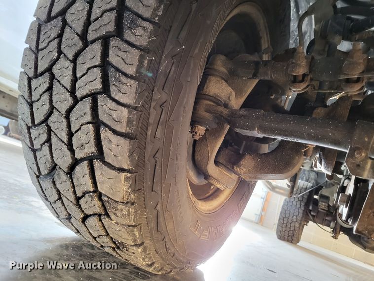 image for item DO3556 2007 Ford F250 Super Duty XL  pickup truck