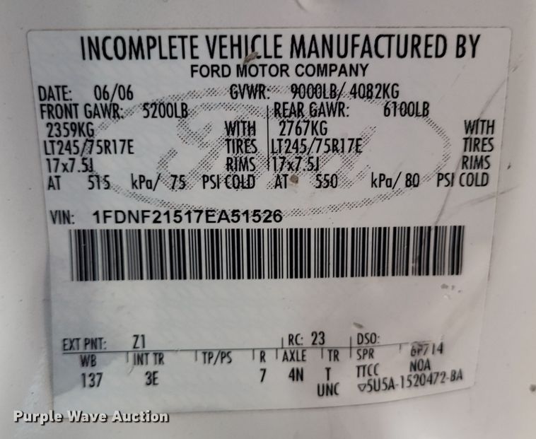 image for item DO3556 2007 Ford F250 Super Duty XL  pickup truck