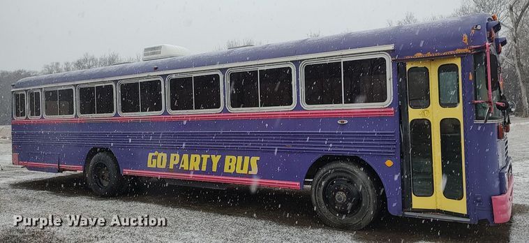 image for item DO3698 1990 Blue Bird TC2000  party bus