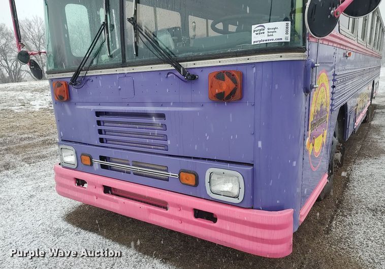 image for item DO3698 1990 Blue Bird TC2000  party bus