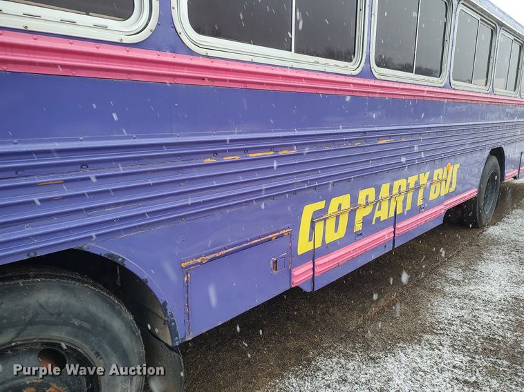 image for item DO3698 1990 Blue Bird TC2000  party bus