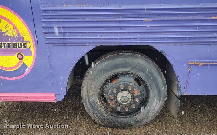 image for item DO3698 1990 Blue Bird TC2000  party bus