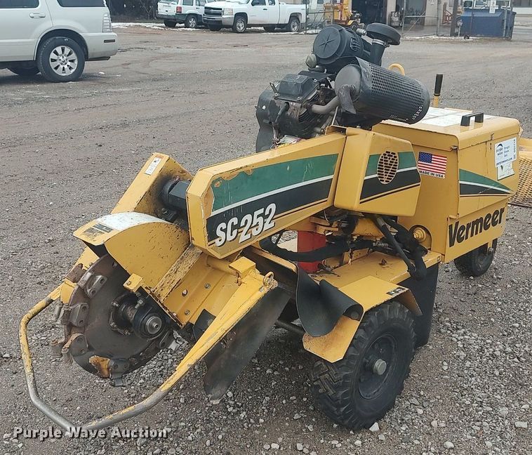 image for item DO3718 2011 Vermeer SC252  stump grinder