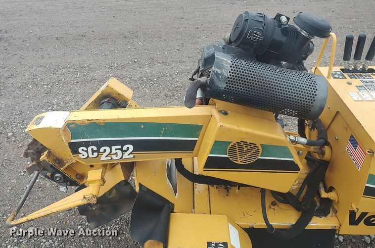 image for item DO3718 2011 Vermeer SC252  stump grinder