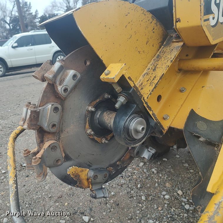 image for item DO3718 2011 Vermeer SC252  stump grinder