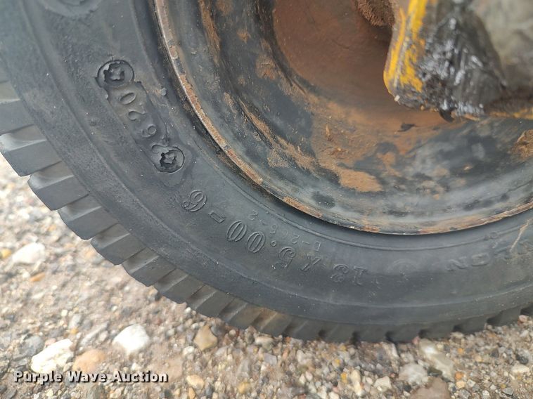 image for item DO3718 2011 Vermeer SC252  stump grinder