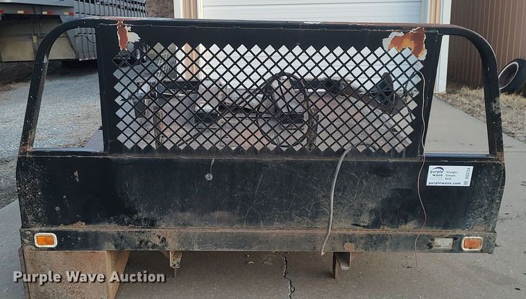 image for item DO3724 Knapheide  hydraulic bale bed