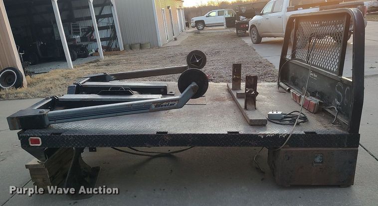 image for item DO3724 Knapheide  hydraulic bale bed