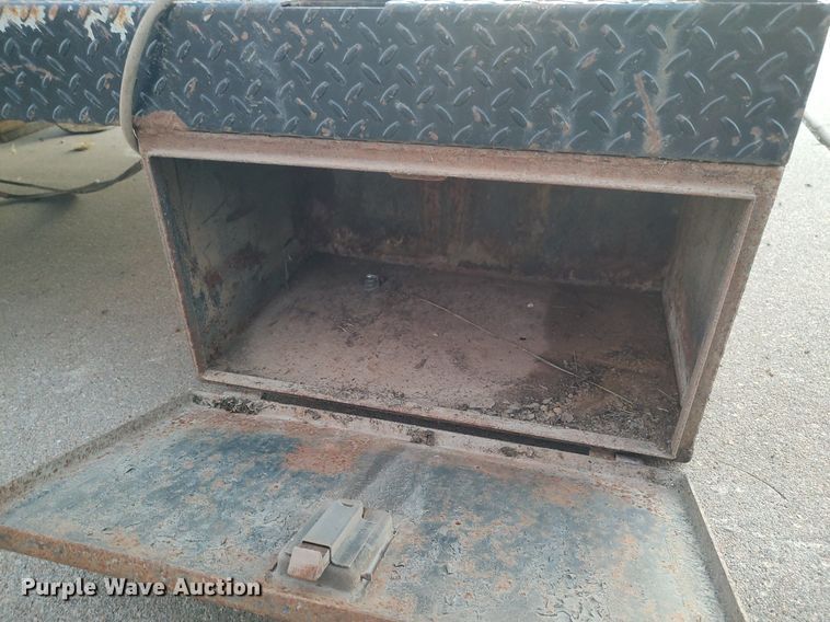 image for item DO3724 Knapheide  hydraulic bale bed