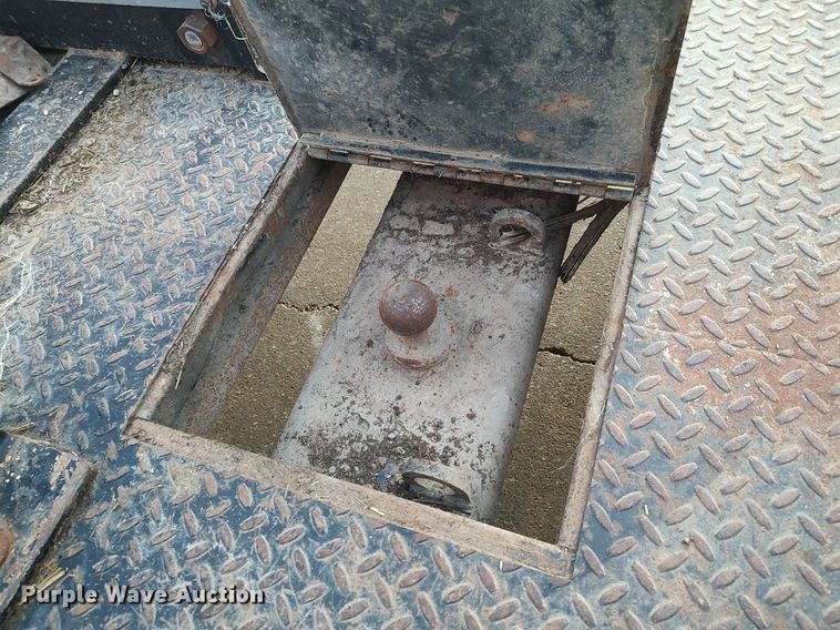 image for item DO3724 Knapheide  hydraulic bale bed