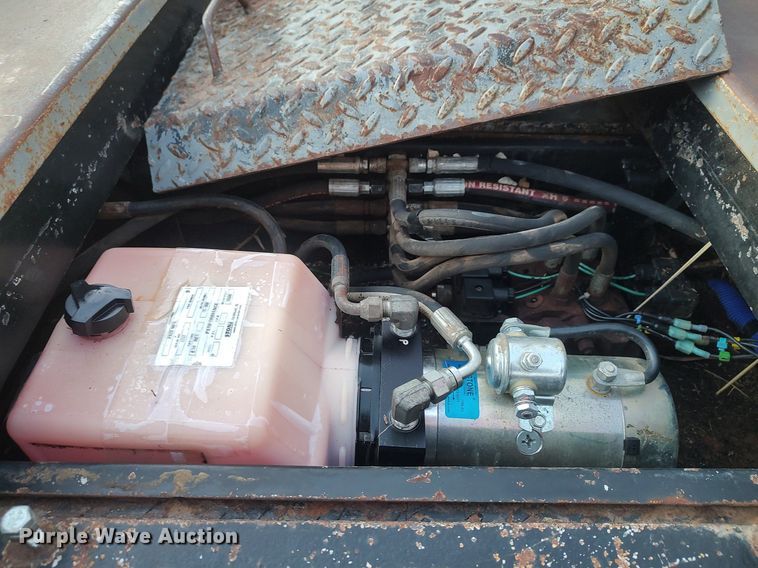 image for item DO3724 Knapheide  hydraulic bale bed