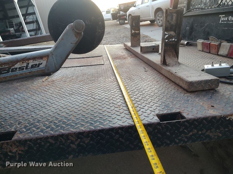 image for item DO3724 Knapheide  hydraulic bale bed