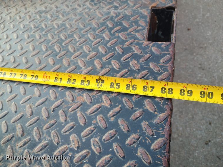 image for item DO3724 Knapheide  hydraulic bale bed