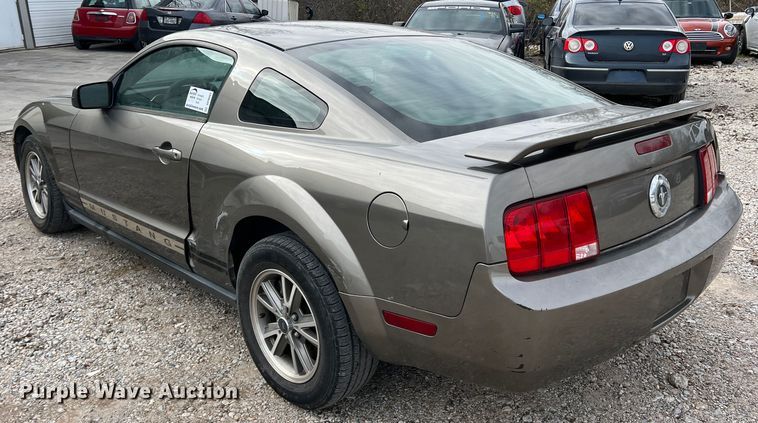 image for item DP0002 2005 Ford Mustang