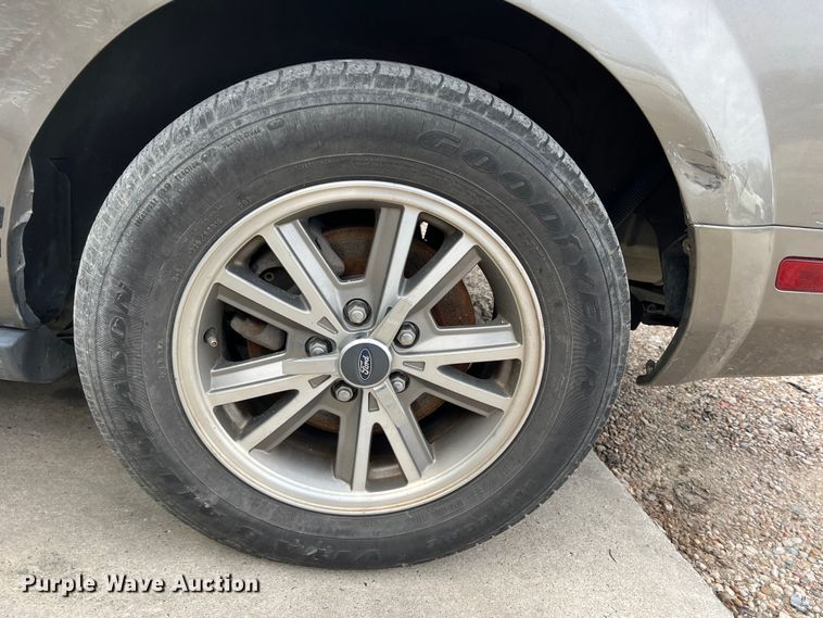 image for item DP0002 2005 Ford Mustang