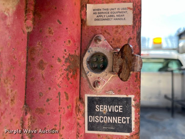 image for item DP0463 2006 Chevrolet Silverado 3500  utility bed pickup truck