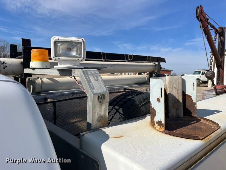 image for item DP0463 2006 Chevrolet Silverado 3500  utility bed pickup truck