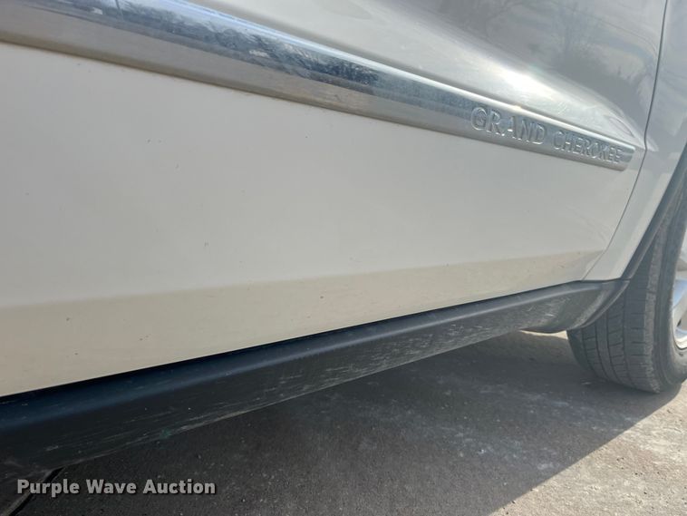 image for item DP0464 2012 Jeep Grand Cherokee Laredo  SUV