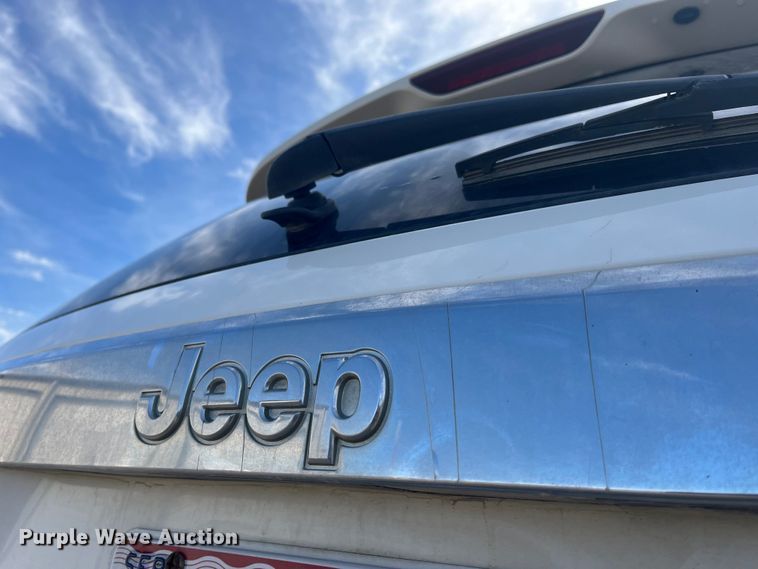 image for item DP0464 2012 Jeep Grand Cherokee Laredo  SUV