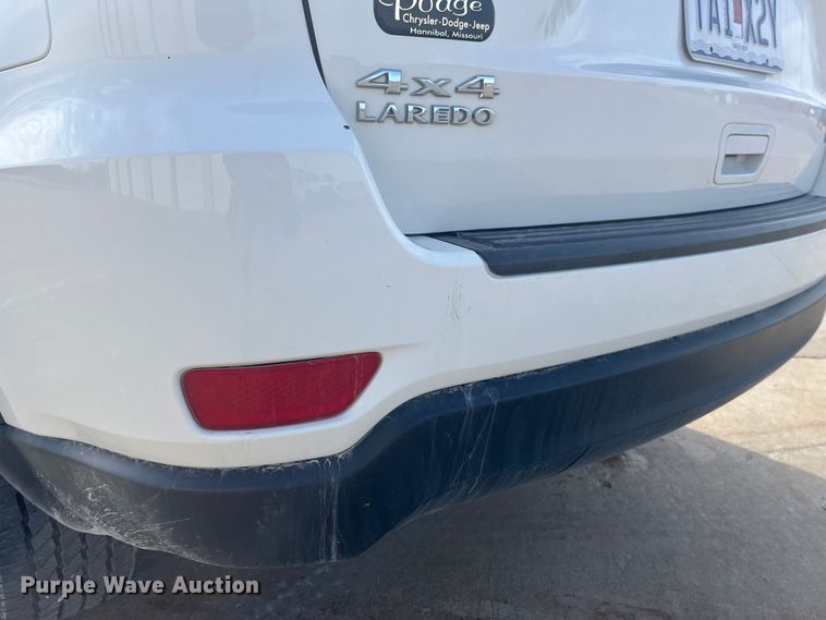 image for item DP0464 2012 Jeep Grand Cherokee Laredo  SUV