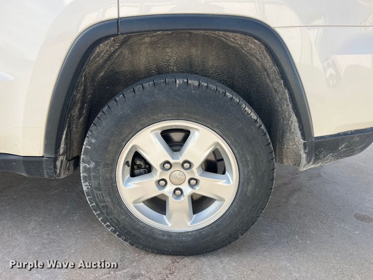 image for item DP0464 2012 Jeep Grand Cherokee Laredo  SUV