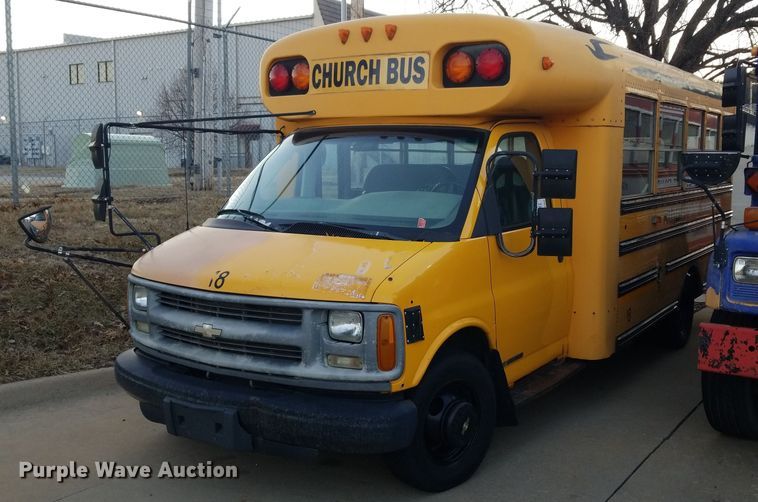 image for item DP3049 2000 Chevrolet Express 3500  school bus