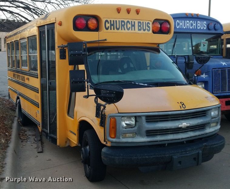 image for item DP3049 2000 Chevrolet Express 3500  school bus