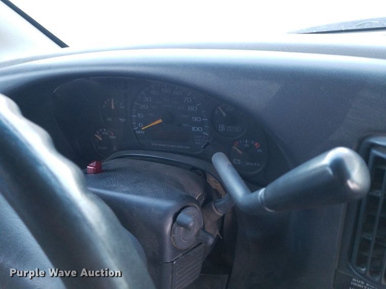 image for item DP3049 2000 Chevrolet Express 3500  school bus