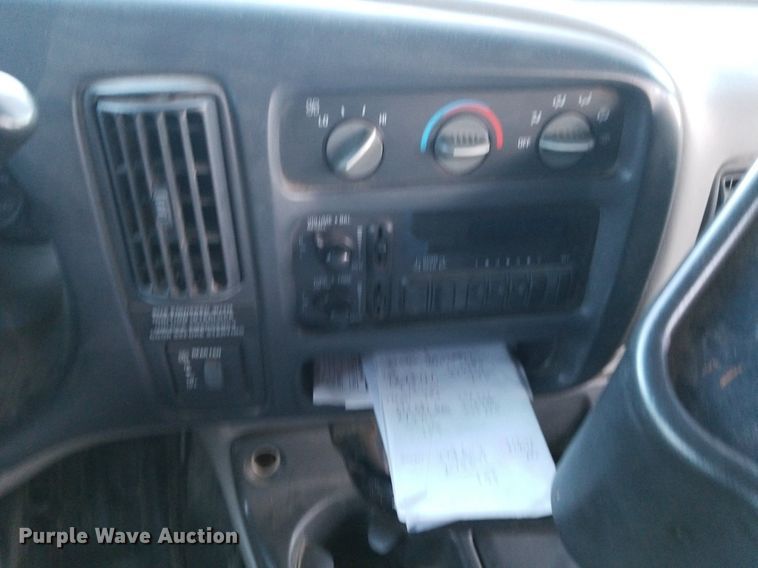 image for item DP3049 2000 Chevrolet Express 3500  school bus