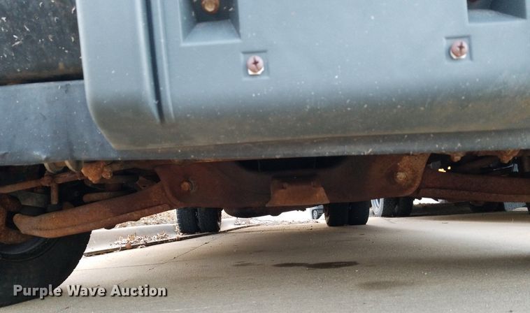 image for item DP3049 2000 Chevrolet Express 3500  school bus