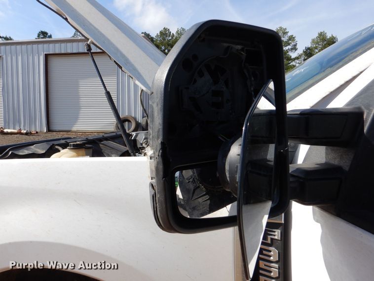 image for item DP8610 2019 Ford F350 Super Duty XL  Crew Cab utility bed pickup truck