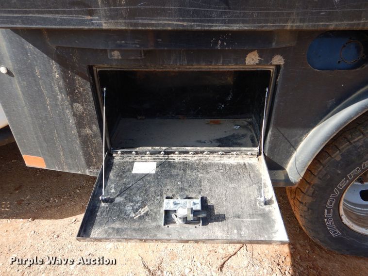 image for item DP8610 2019 Ford F350 Super Duty XL  Crew Cab utility bed pickup truck