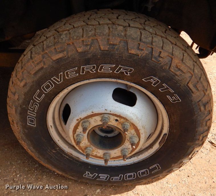 image for item DP8610 2019 Ford F350 Super Duty XL  Crew Cab utility bed pickup truck