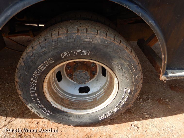 image for item DP8610 2019 Ford F350 Super Duty XL  Crew Cab utility bed pickup truck