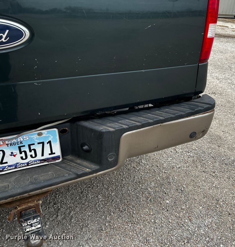 image for item DQ1966 2005 Ford F150  SuperCrew pickup truck