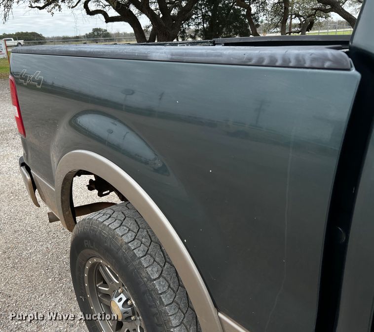 image for item DQ1966 2005 Ford F150  SuperCrew pickup truck