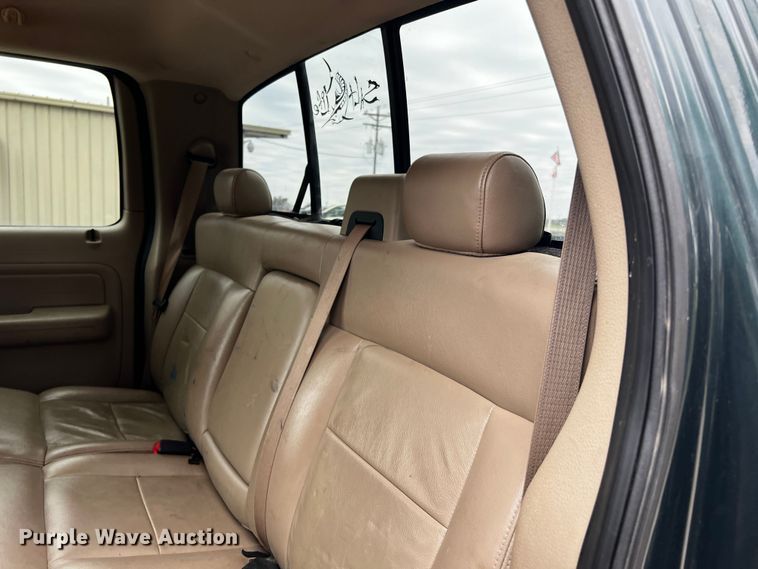 image for item DQ1966 2005 Ford F150  SuperCrew pickup truck