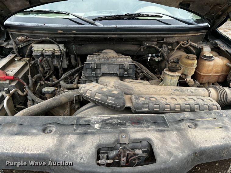 image for item DQ1966 2005 Ford F150  SuperCrew pickup truck