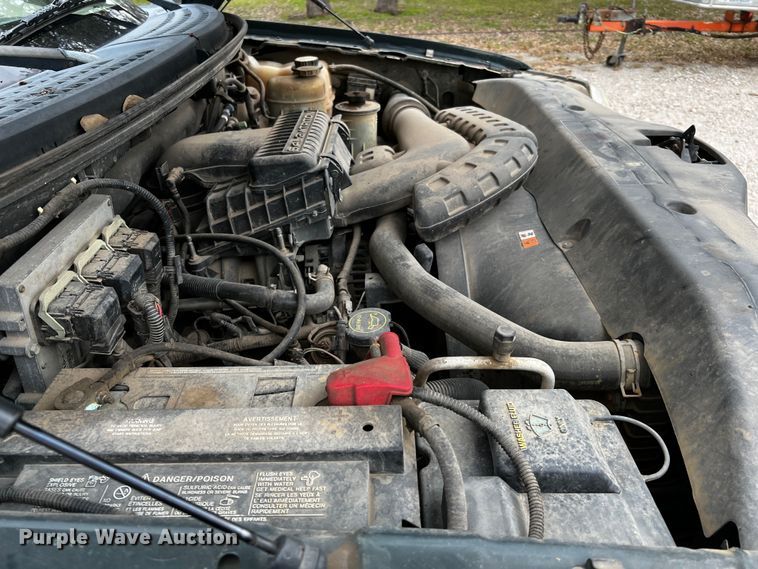 image for item DQ1966 2005 Ford F150  SuperCrew pickup truck