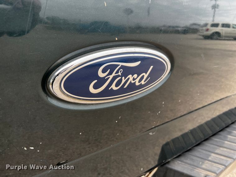 image for item DQ1966 2005 Ford F150  SuperCrew pickup truck