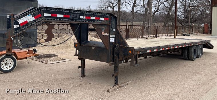 image for item DQ3952 2012 PJ  equipment trailer